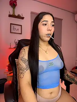 Amandanauty online show from May 19, 5:25 am