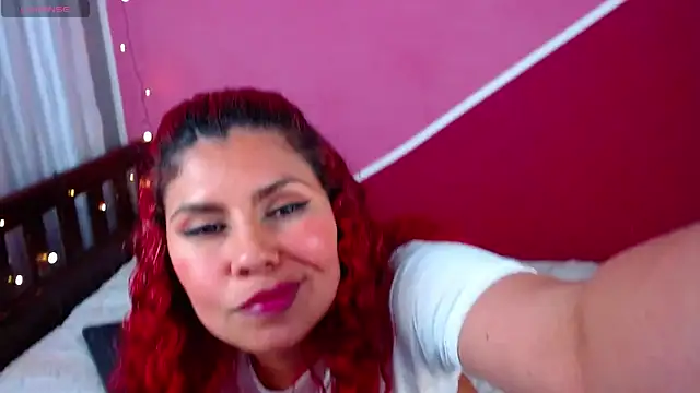 Queenamazon1 online show from January 21, 11:45 pm