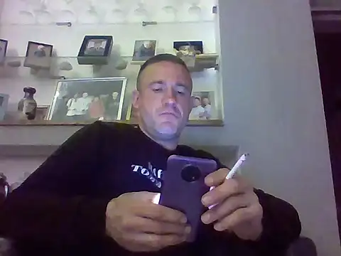 aroj95 online show from May 2, 1:32 am