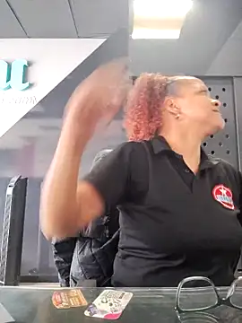 BayleyBanks online show from February 13, 6:15 pm