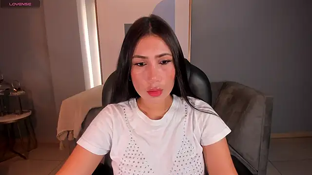 Snapshot of MarieJaneX chatting on January 24, 10:43 am MarieJaneX online show from January 24, 10:43 am