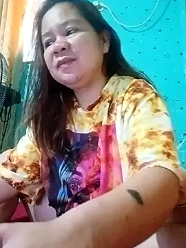 Snapshot of yummyclits4uxxx chatting on February 25, 11:22 pm yummyclits4uxxx online show from February 25, 11:22 pm