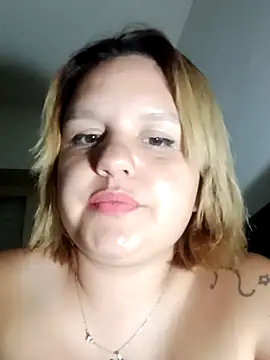 Snapshot of shaynarg chatting on March 19, 3:43 am shaynarg online show from March 19, 3:43 am