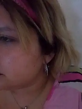 Snapshot of shaynarg chatting on April 1, 7:31 am shaynarg online show from April 1, 7:31 am