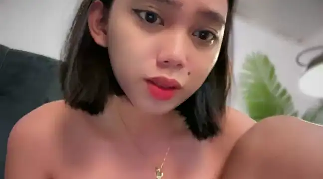GenesisCastillano online show from February 22, 11:24 pm