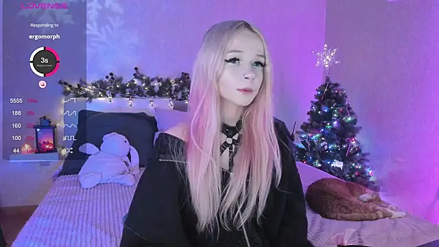 Misty Shadow online show from December 24, 11:33 pm