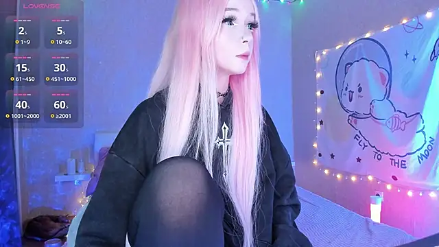 Misty Shadow online show from November 15, 9:43 pm