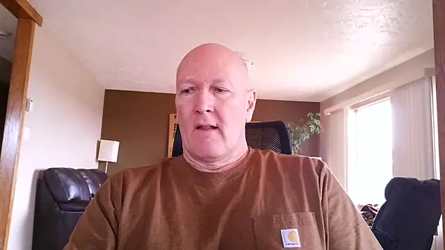 Snapshot of BasicAnt chatting on February 17, 5:41 pm BasicAnt online show from February 17, 5:41 pm