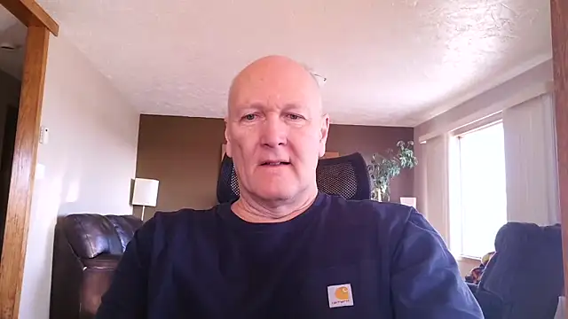 Snapshot of BasicAnt chatting on February 25, 3:54 pm BasicAnt online show from February 25, 3:54 pm