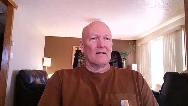 Snapshot of BasicAnt chatting on March 16, 2:43 pm BasicAnt online show from March 16, 2:43 pm