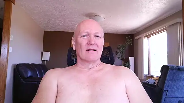 Snapshot of BasicAnt chatting on March 29, 6:19 pm BasicAnt online show from March 29, 6:19 pm