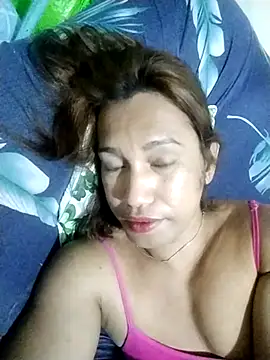 Snapshot of Angel_Camshot chatting on February 19, 1:17 pm Angel Camshot online show from February 19, 1:17 pm