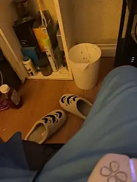 cnasty5621333 online show from April 9, 2:44 pm