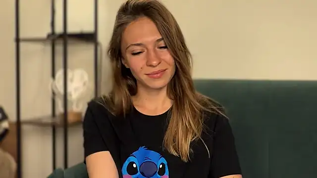 LovelyKatea online show from July 1, 1:56 pm