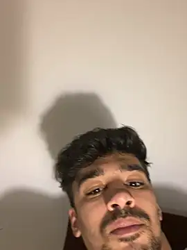 Snapshot of Hermanooooooo chatting on February 4, 6:14 am Hermanooooooo online show from February 4, 6:14 am