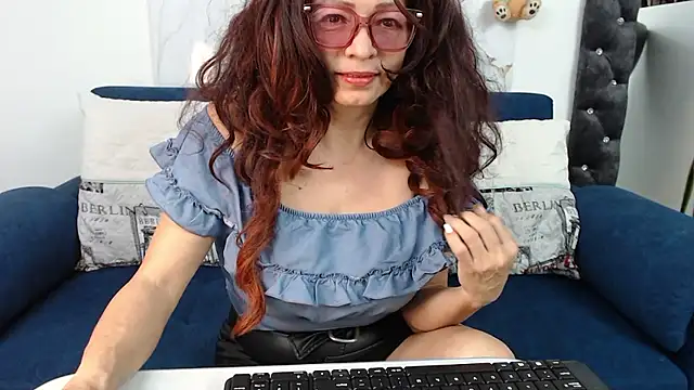 kimberlybirdx online show from September 20, 4:41 pm