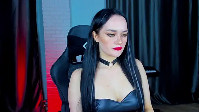 QueenAliss online show from January 3, 9:36 pm