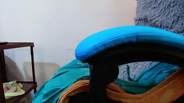 klylls squirt  online show from April 30, 8:04 pm