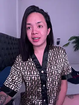 Snapshot of SweetCheska19 chatting on April 16, 7:09 am SweetCheska19 online show from April 16, 7:09 am