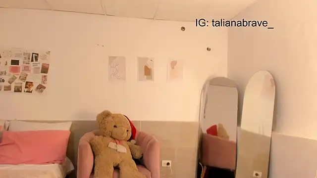 ValienteGirl  online show from October 5, 3:05 am