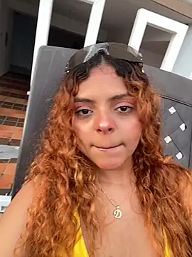 ValienteGirl  online show from October 13, 10:32 pm