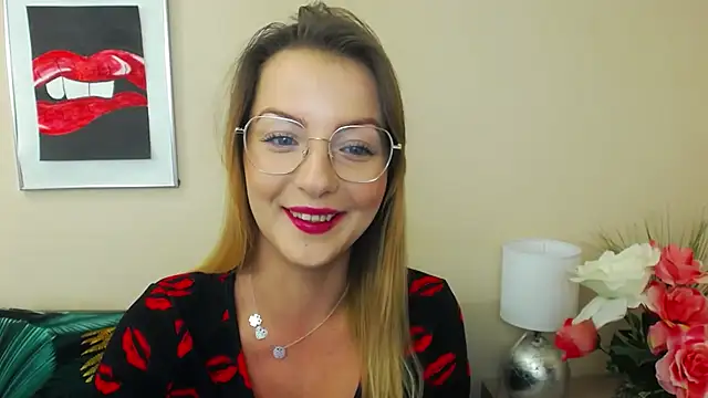 NatalieSexy online show from December 18, 7:15 am
