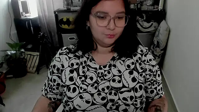 Snapshot of aika-dreams chatting on February 17, 12:23 pm aika-dreams online show from February 17, 12:23 pm