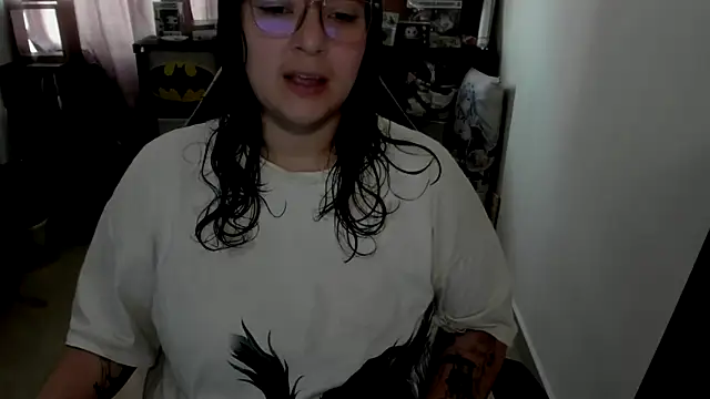 aika-dreams online show from June 10, 1:43 pm