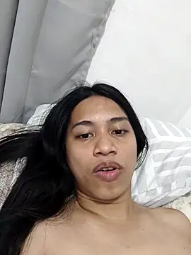 Snapshot of Urworldclasstrans chatting on March 22, 8:07 am Urworldclasstrans online show from March 22, 8:07 am