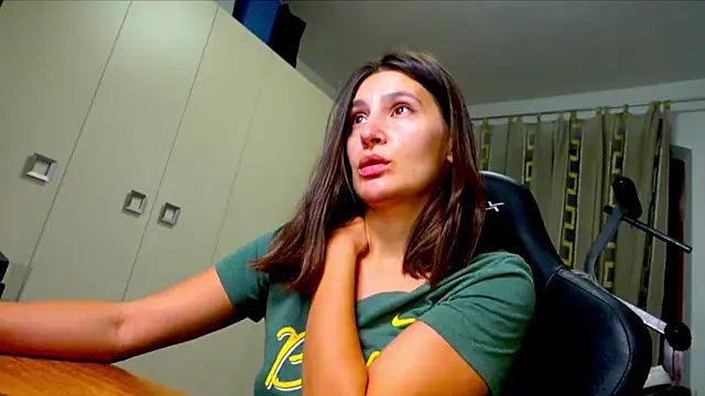 GodlyTheia online show from October 25, 4:24 pm