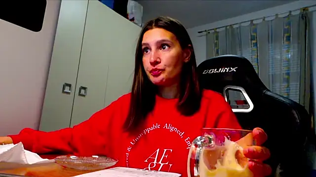 GodlyTheia online show from December 22, 2:03 pm