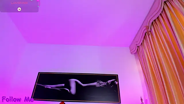 Snapshot of perla_hott1 chatting on March 4, 3:40 pm perla hott1 online show from March 4, 3:40 pm