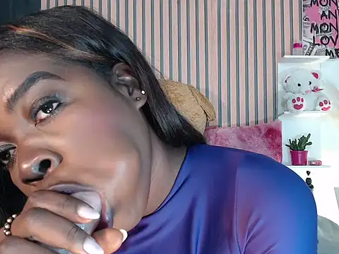 karinacortes online show from October 9, 6:28 pm