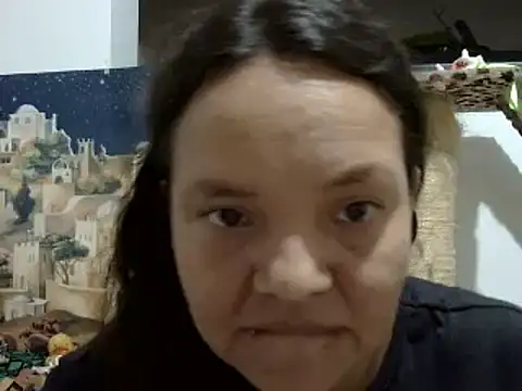 Snapshot of ElizabethMartinez chatting on January 1, 6:27 pm ElizabethMartinez online show from January 1, 6:27 pm
