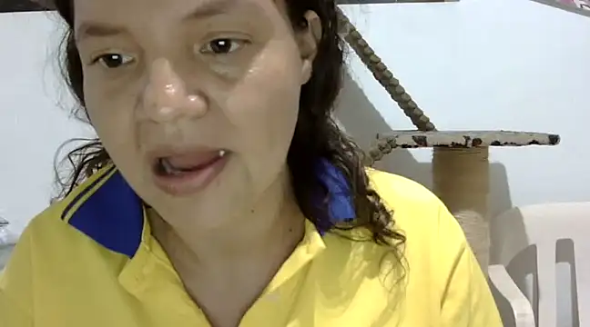 Snapshot of ElizabethMartinez chatting on February 25, 10:39 pm ElizabethMartinez online show from February 25, 10:39 pm