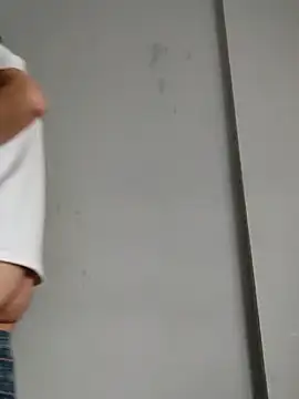 Snapshot of Consensustr chatting on December 26, 9:33 am Consensustr online show from December 26, 9:33 am