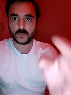 Snapshot of Consensustr chatting on February 3, 11:36 pm Consensustr online show from February 3, 11:36 pm