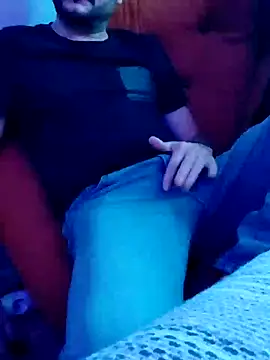 Snapshot of Consensustr chatting on February 10, 6:42 am Consensustr online show from February 10, 6:42 am