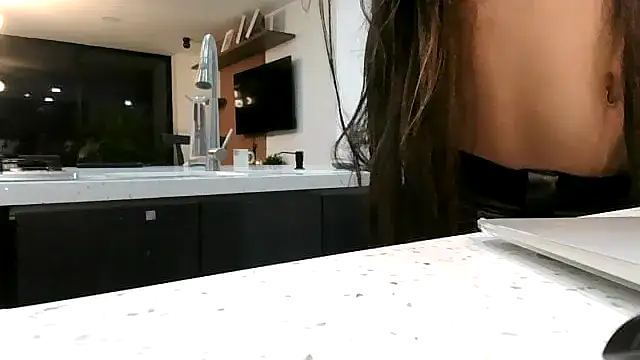 stormytt  online show from March 21, 6:29 am