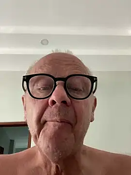 Snapshot of 58klaus chatting on February 17, 7:15 am 58klaus online show from February 17, 7:15 am