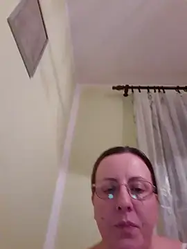 Snapshot of Goodass7 chatting on January 7, 10:52 pm Goodass7 online show from January 7, 10:52 pm