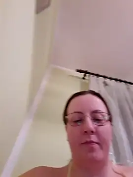 Snapshot of Goodass7 chatting on February 21, 10:48 pm Goodass7 online show from February 21, 10:48 pm