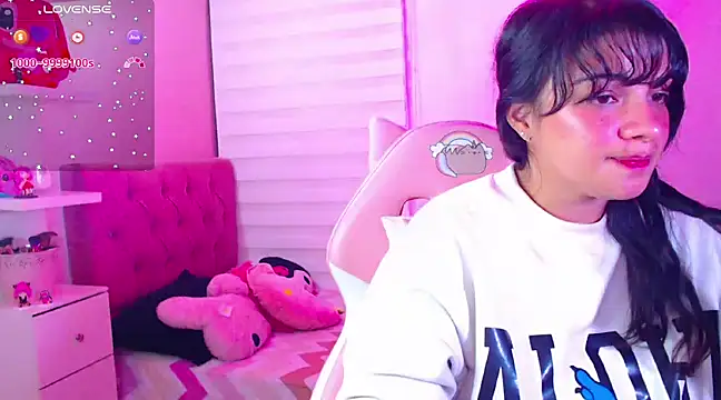 Vannessa  Shy online show from December 19, 12:56 am