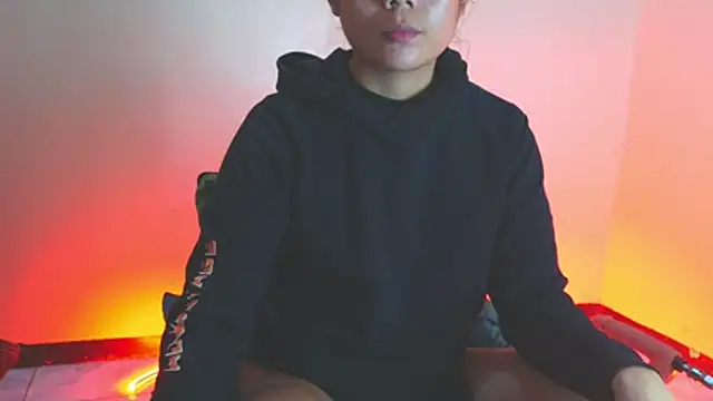 Snapshot of Raquel789 chatting on March 21, 4:21 pm Raquel789 online show from March 21, 4:21 pm