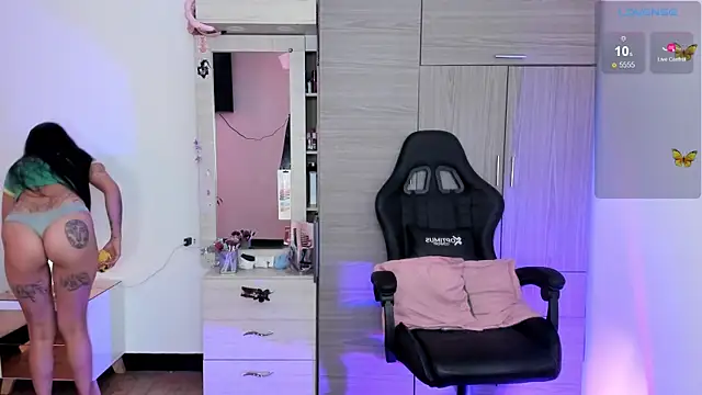 Lizzie corner v online show from March 31, 3:12 pm