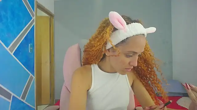 SexyLeilaa online show from January 8, 3:08 am