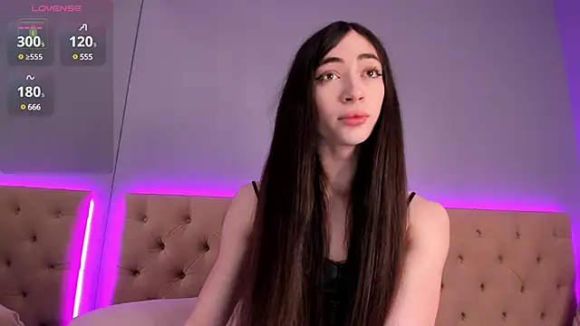 NickieRainer online show from December 5, 4:20 am