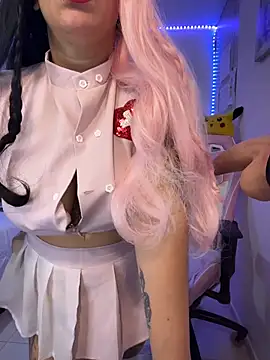 Luna Paris  online show from March 17, 2:31 pm