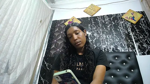 Snapshot of shairaStarr chatting on February 14, 6:19 pm shairaStarr online show from February 14, 6:19 pm
