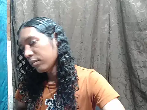 Snapshot of shairaStarr chatting on October 2, 2:51 am shairaStarr online show from October 2, 2:51 am